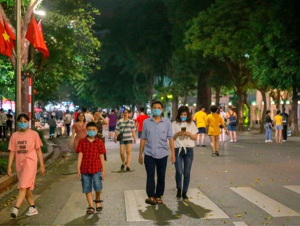 Công an khuyến cáo tội phạm móc túi ở nơi đông người