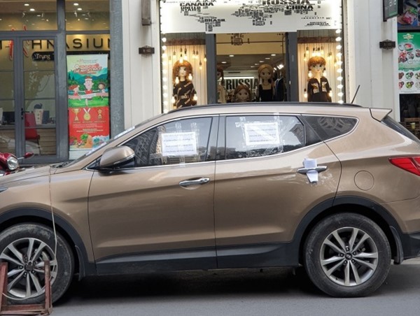 Có được cấm người khác đỗ xe trên đường phố trước cửa nhà mình?