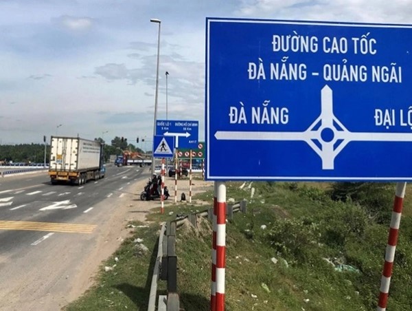 Khẩn trương khắc phục hư hỏng trên cao tốc Đà Nẵng - Quảng Ngãi