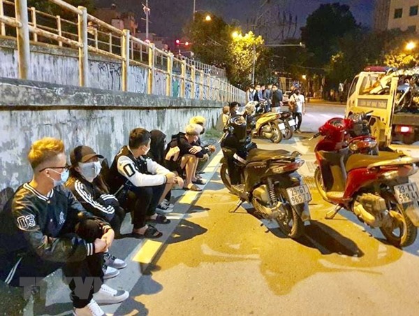 Cảnh sát 141 bắt giữ 15 “quái xế” sau chiến thắng Việt Nam - Indonesia