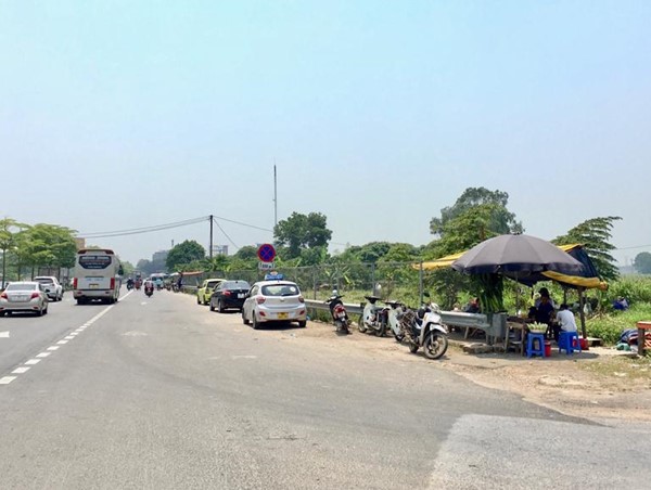 Huyện Sóc Sơn: Tái diễn vi phạm hành lang giao thông ven Quốc lộ 2