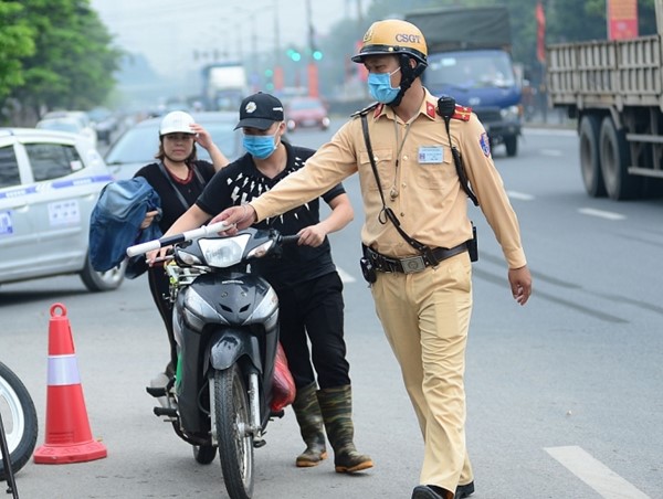 Hà Nội: Xử lý gần 700 trường hợp vi phạm Luật giao thông đường bộ