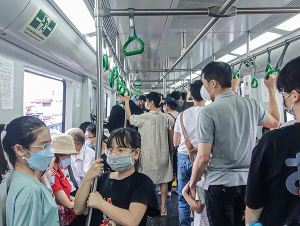 Vận tải hành khách công cộng Hà Nội khởi sắc