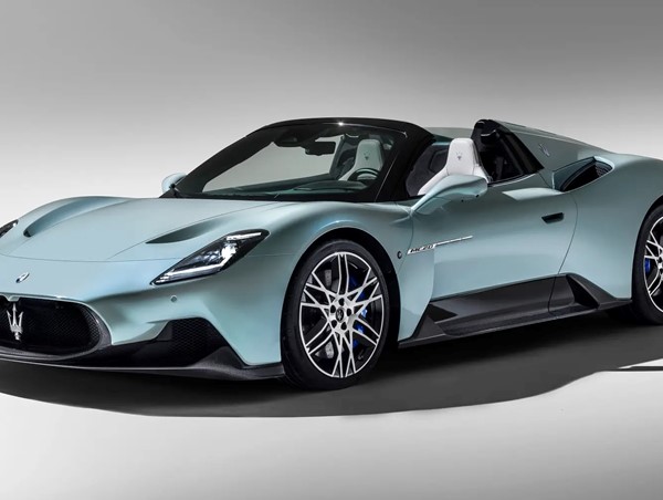 Siêu xe mui trần Maserati MC20 Cielo sẽ ra mắt vào mùa hè này