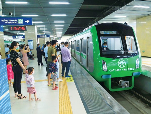 Tàu điện Cát Linh - Hà Đông đã vận chuyển được hơn 3,2 triệu hành khách