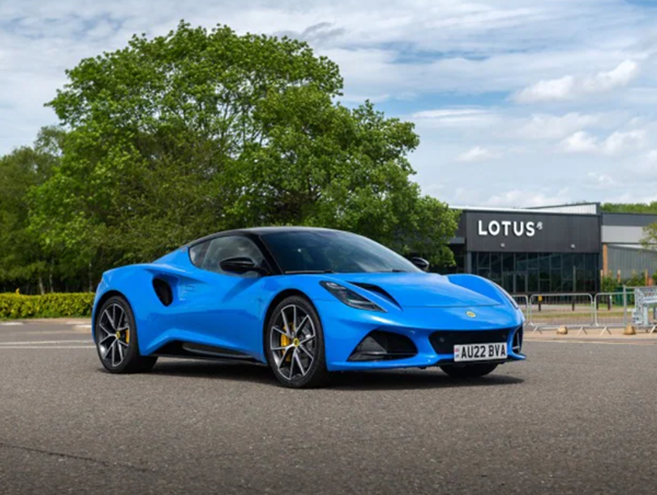 Lotus Emira 2022: Sự trở lại của mẫu xe thể thao mới