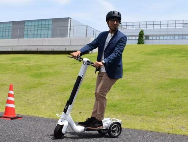 Độc đáo xe điện 3 bánh của Striemo, công ty con của Honda Motor