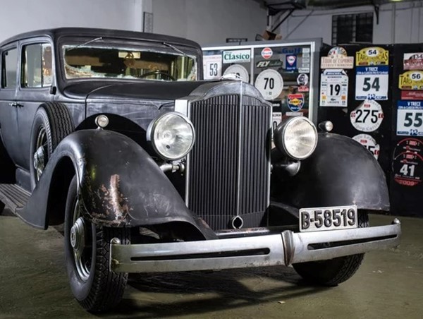 [Clip]: Sự thật về chiếc ô tô tự đỗ đầu tiên trên thế giới