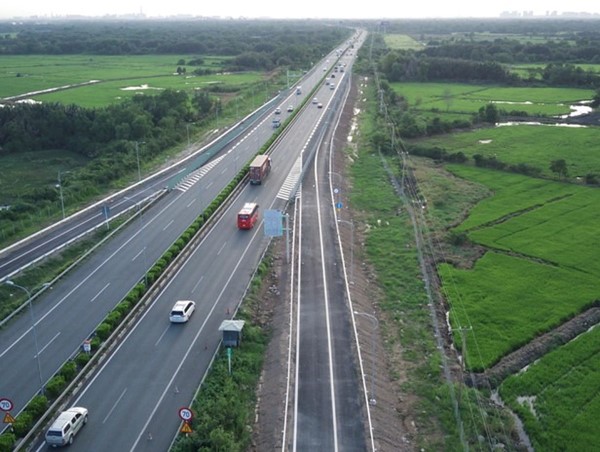 Đầu tư gần 15.000 tỷ đồng xây cao tốc Bắc - Nam phía Đông đoạn Quy Nhơn - Chí Thạnh