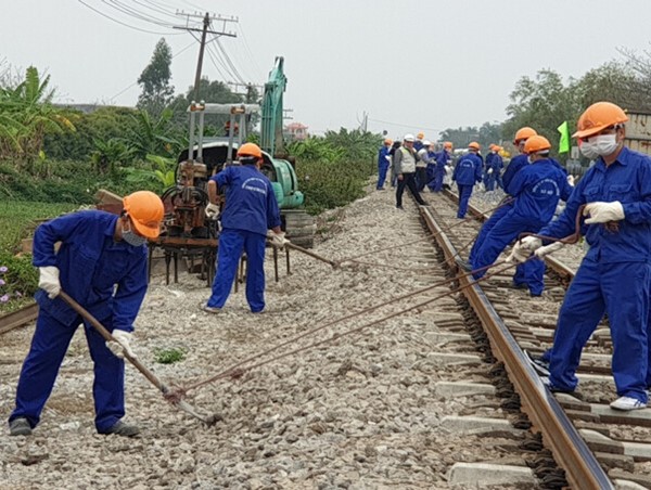 Phê duyệt Khung chính sách bồi thường, tái định cư Dự án nâng cấp đoạn đường sắt Hà Nội - Vinh