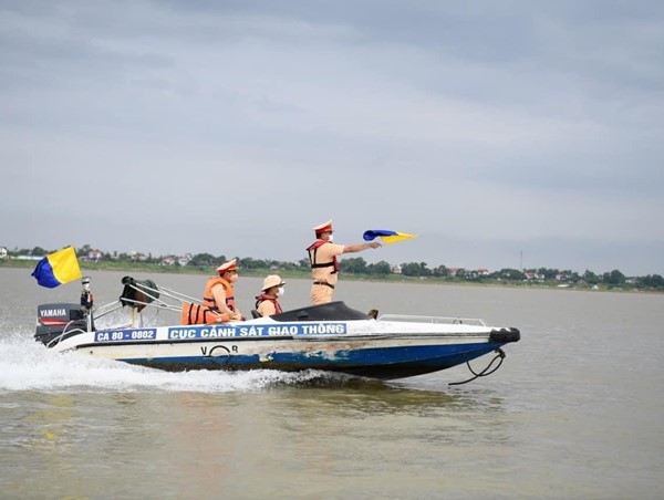 Hà Nội: Xử lý 175 trường hợp vi phạm trật tự an toàn giao thông đường thuỷ 