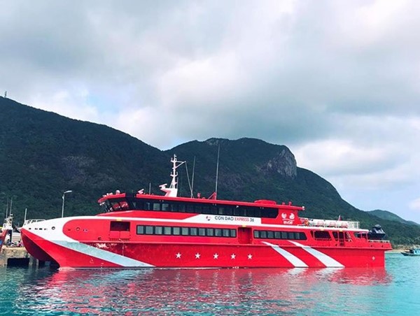 Đề nghị tăng cường tiếp nhận tàu khách ra Côn Đảo 