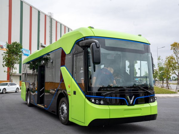 Từ 2025, 100% xe buýt thay thế, đầu tư mới sử dụng điện, năng lượng xanh