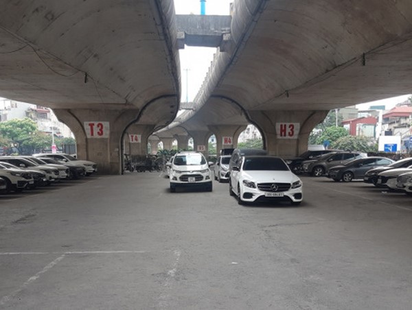 Quy định mới về việc sử dụng gầm cầu đường bộ làm bãi đỗ xe