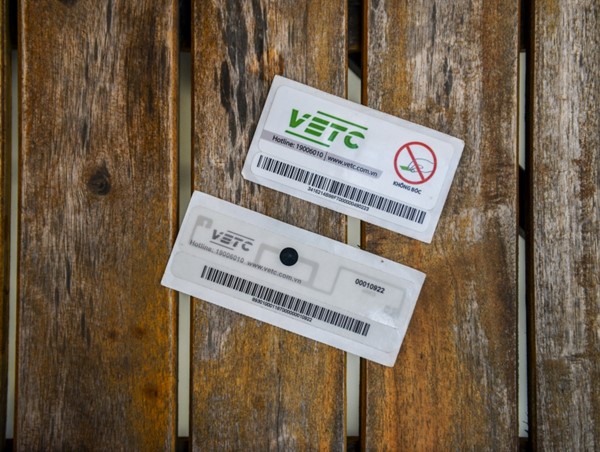 Gia hạn miễn phí dán thẻ thu phí tự động không dừng đến ngày 5/8