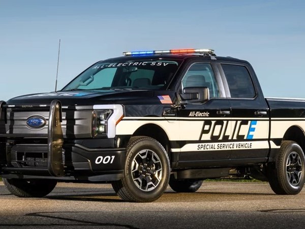 Ford ra mắt phiên bản xe cảnh sát mới