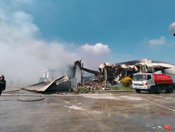 Kịp thời khống chế đám cháy tại khu công nghiệp Quang Minh