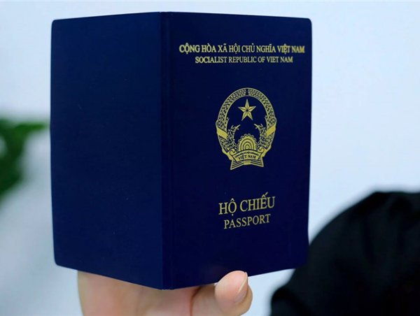 Bộ Công an sẽ sửa đổi, bổ sung "nơi sinh" vào hộ chiếu mẫu mới