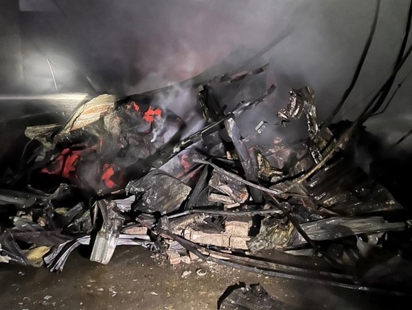 Hà Nội: Lại xảy ra cháy nhà kho ở Đông Anh