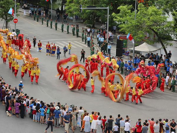 Hà Nội tiếp tục phát triển, mở rộng thêm không gian, tuyến phố đi bộ