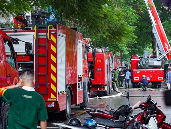 Hà Nội kiểm tra tất cả quán bar, karaoke, vũ trường sau vụ cháy khiến 3 Cảnh sát PCCC hy sinh