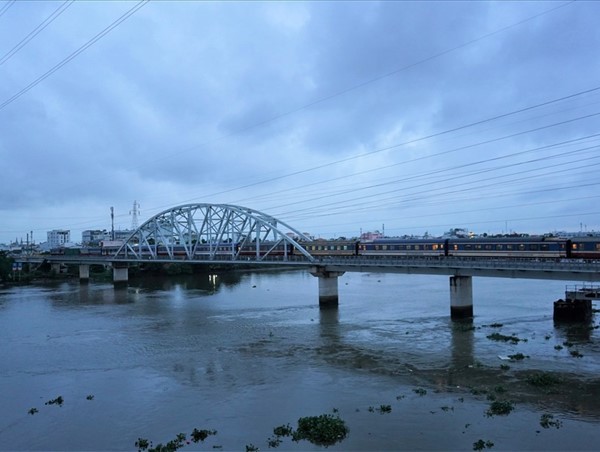 Đề nghị Bình Thuận bố trí vốn để lắp đặt hệ thống điện chiếu sáng trên cầu sông Hoay