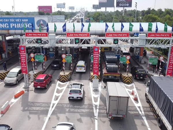 Nghiên cứu hình thức trả sau với xe qua làn thu phí không dừng