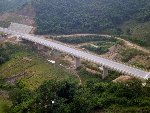 Thanh toán kinh phí Hợp đồng dự án BT xây dựng đường cao tốc Hòa Lạc - Hòa Bình