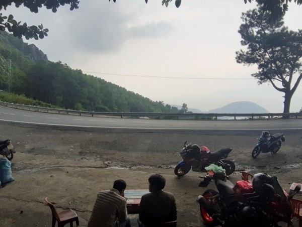 Xem xét lắp camera xử lý "quái xế" trên đèo Hải Vân