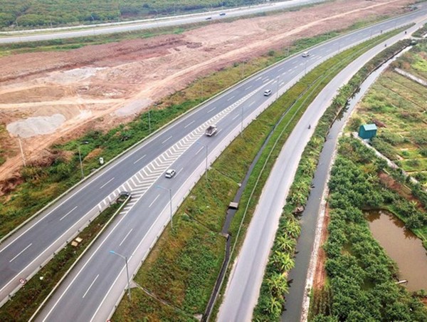 Phê duyệt đầu tư 18 dự án giao thông trước ngày 30/9