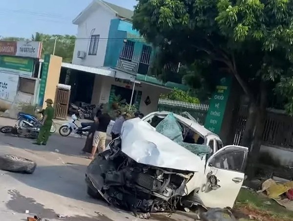 Ô tô gây tai nạn nghiêm trọng, 7 người thương vong