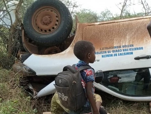 Xe buýt chở quá tải gặp nạn, hơn 50 người thương vong