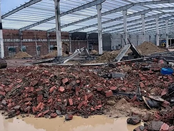 Làm rõ nguyên nhân, trách nhiệm sự cố sập tường tại Bình Định