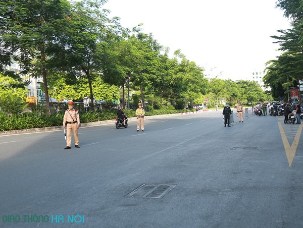 Cảnh sát giao thông Hà Nội trước những thách thức lớn