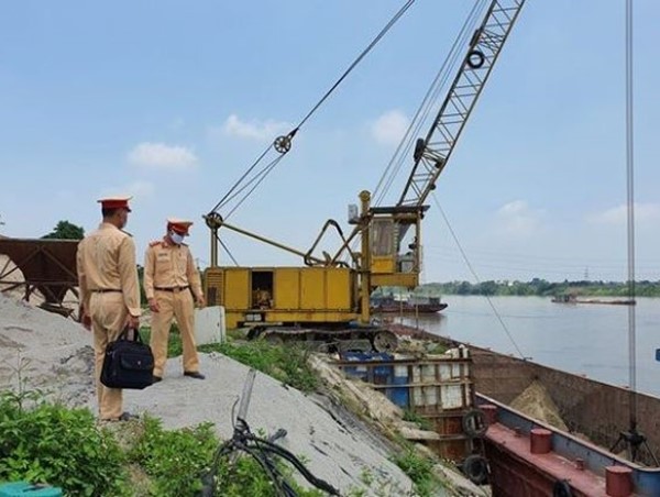 Hà Nội: Tăng cường kiểm tra việc chấp hành pháp luật về khai thác khoáng sản