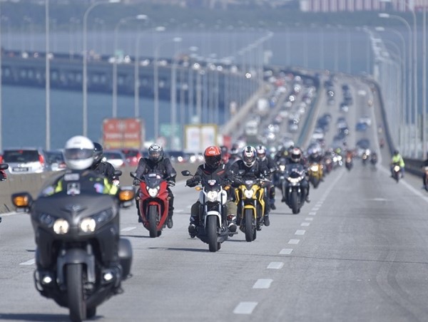 Chấp thuận cho 20 xe mô tô của khách Thái Lan tham gia giao thông tại Việt Nam