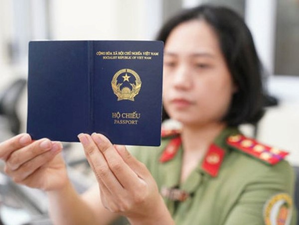 Mỹ: Hộ chiếu mới của Việt Nam phải có bị chú về nơi sinh trước buổi phỏng vấn