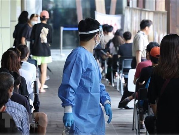 Từ 1/10, Hàn Quốc bỏ yêu cầu xét nghiệm COVID-19 sau khi nhập cảnh 