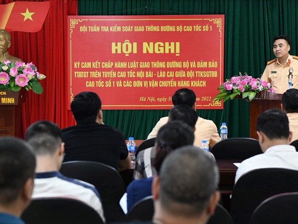 Hơn 60 doanh nghiệp cam kết đảm bảo an toàn giao thông trên cao tốc Nội Bài-Lào Cai