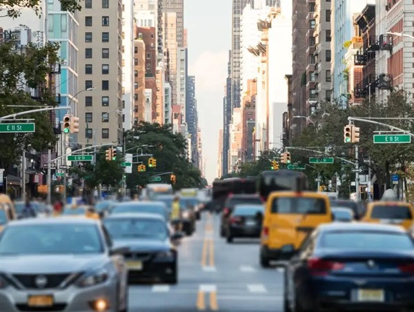 Từ năm 2035, New York cấm bán xe chạy bằng nhiên liệu hóa thạch 