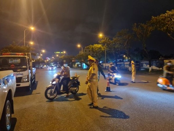 Đà Nẵng nghiêm cấm can thiệp vào việc xử lý vi phạm giao thông