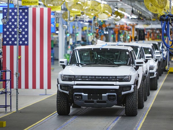 GMC Hummer EV sẽ tạm ngừng sản xuất 