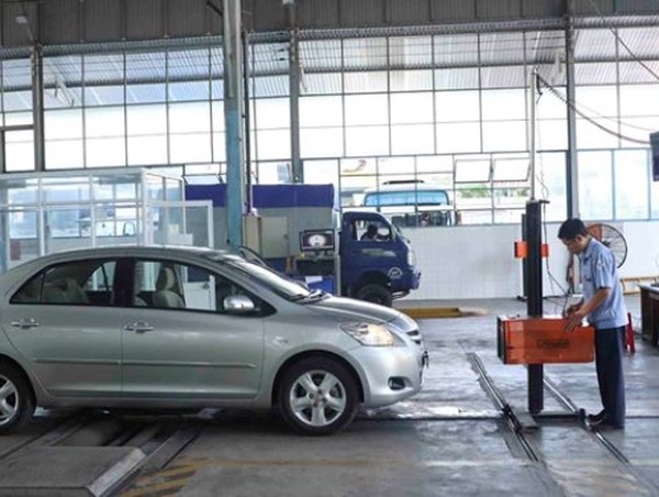 Tăng giá dịch vụ đăng kiểm ô tô từ ngày mai