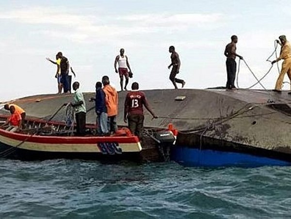 Lật thuyền ở Nigeria, nhiều người chết và mất tích