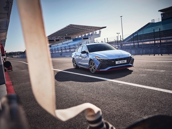  Hyundai triệu hồi gần 62.000 xe do lỗi hộp số ly hợp kép DCT