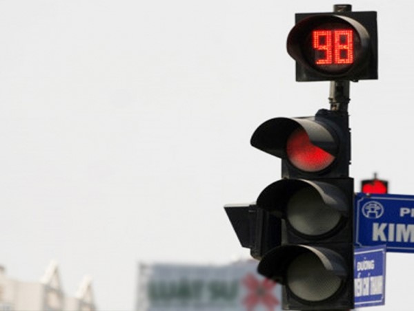 Hà Nội lắp đặt 66 nút đèn tín hiệu giao thông trong giai đoạn 2022-2023