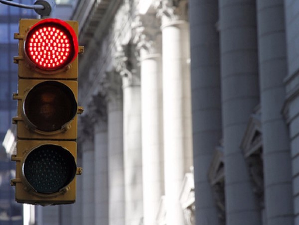 Lỗi vượt đèn đỏ bị xử phạt có bắt buộc lập biên bản vi phạm hành chính không?
