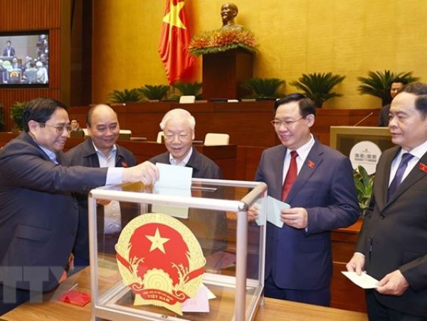 Quốc hội thông qua Nghị quyết miễn nhiệm Bộ trưởng Bộ Giao thông vận tải Nguyễn Văn Thể