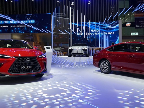 Triển lãm ô tô Việt Nam năm 2022 chính thức khai mạc