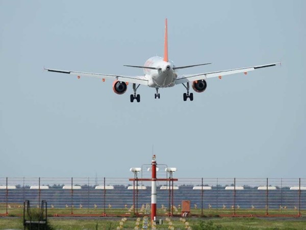 Mỹ chấm dứt quyền miễn trừ tạm thời về số chuyến bay quốc tế